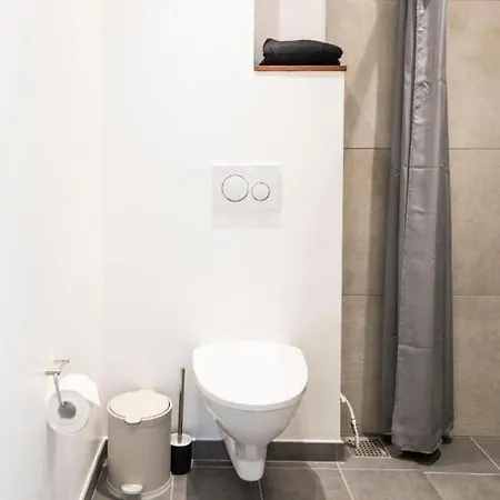 181m2 Newly Renovated - Center