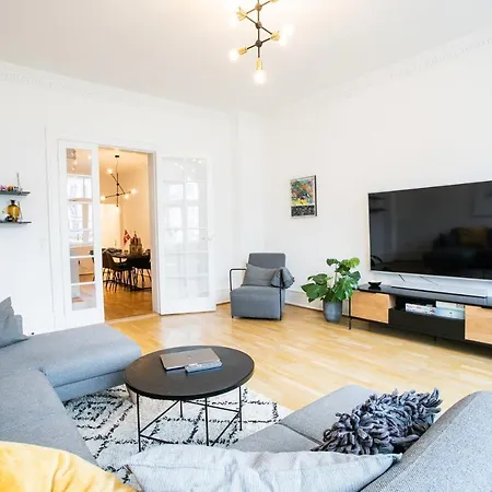 181m2 Newly Renovated - Center Apartament